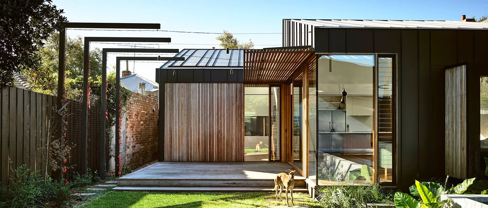 VESTIS Alüminyum çatı ve cephe sistemleri arka plan